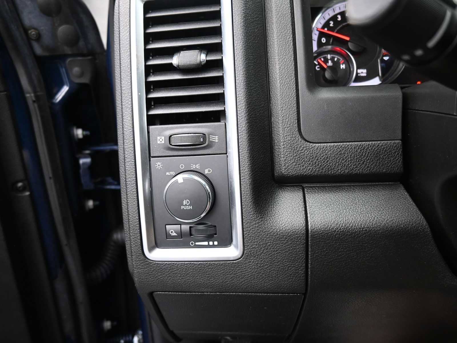 Used 2022 RAM 1500 Classic Warlock w/ Electronics Group image 10