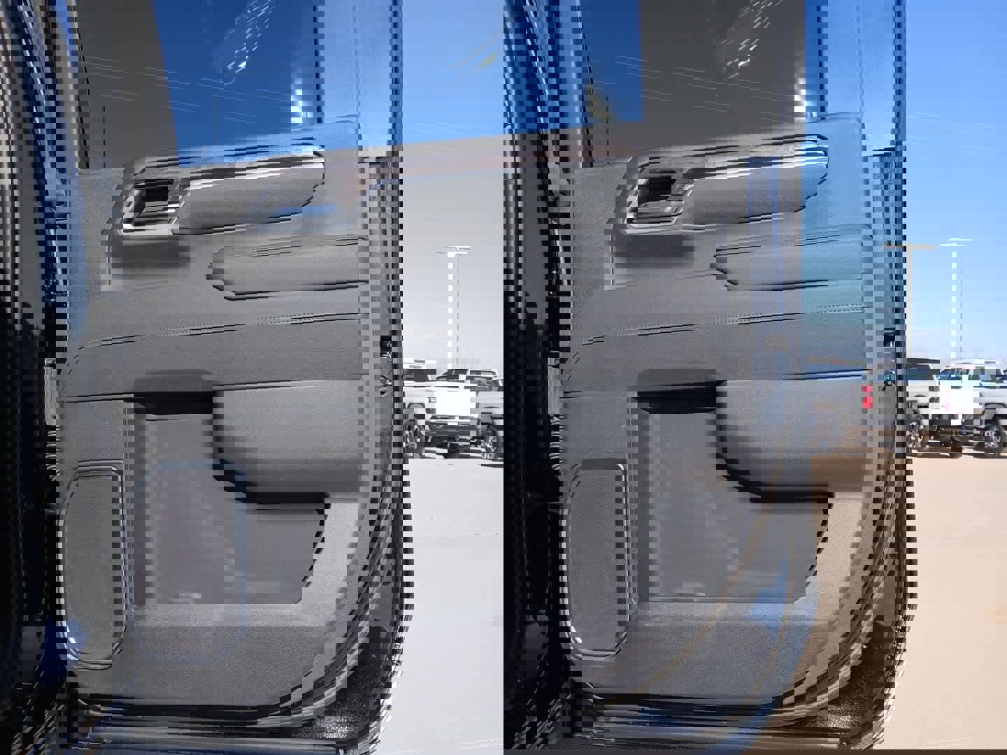 Used 2025 Chevrolet Silverado 3500 LTZ w/ LTZ Plus Package image 45