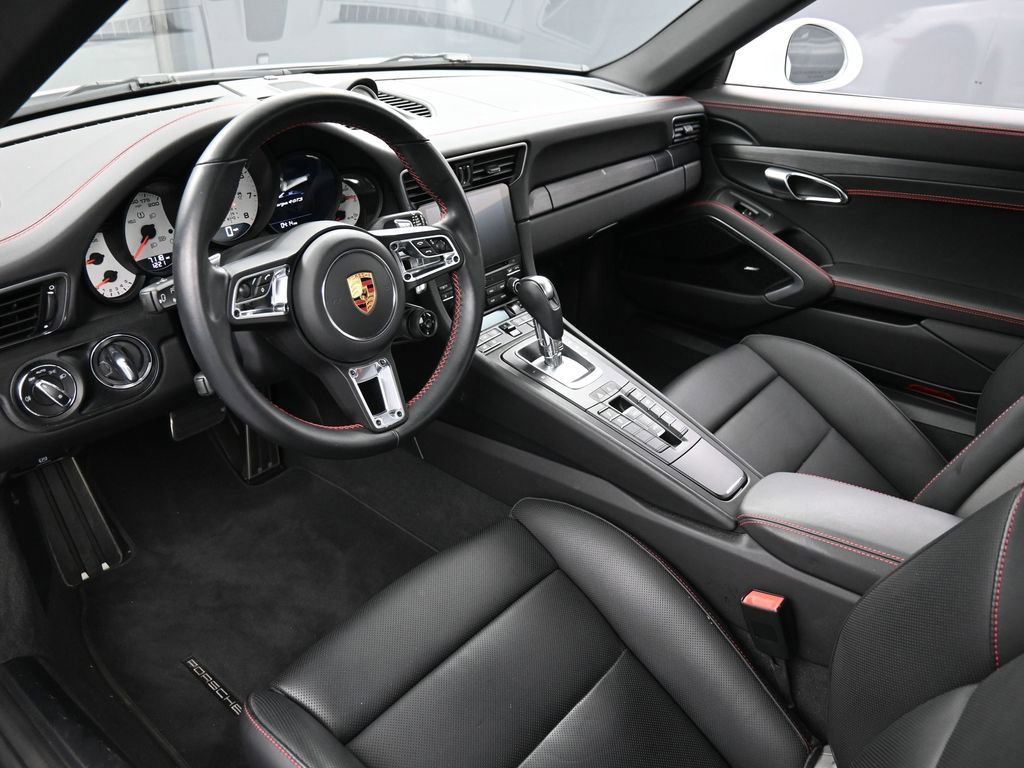 Certified 2019 Porsche 911 Targa 4 GTS image 4