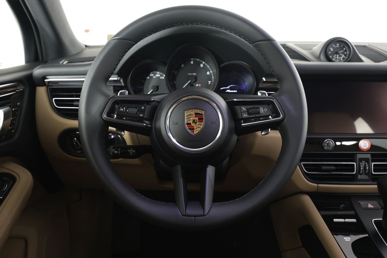 New 2026 Porsche Macan AWD/4WD image 12