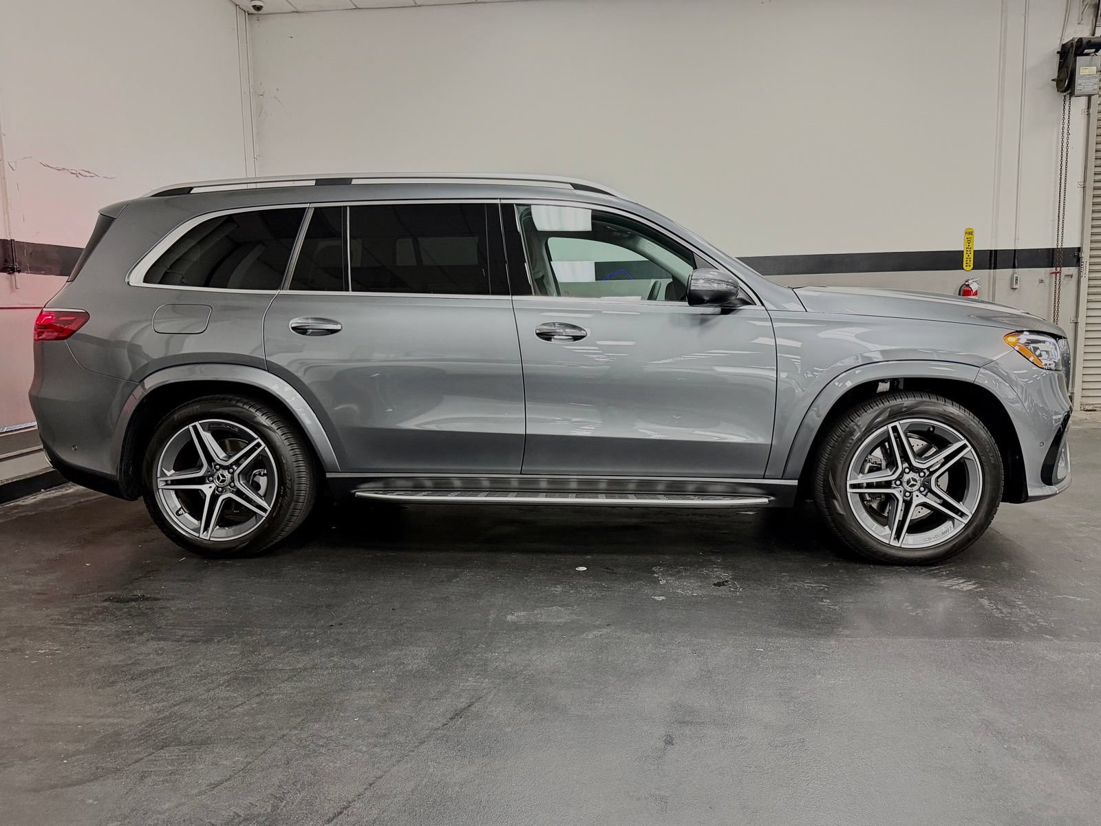 Used 2026 Mercedes-Benz GLS 450 4MATIC image 5