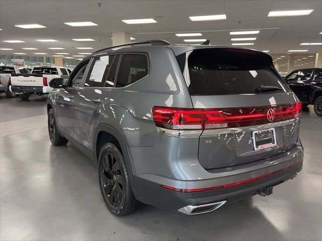 Used 2024 Volkswagen Atlas SE w/ Black Wheel Package AWD/4WD image 5