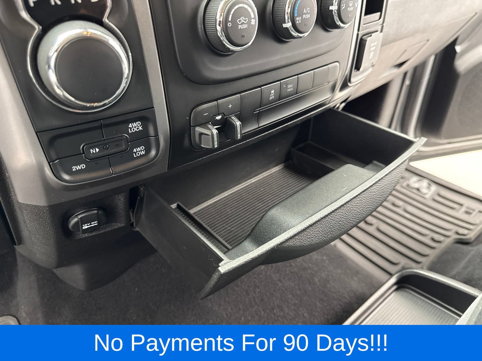 Used 2022 RAM 1500 Classic SLT w/ Protection Group AWD/4WD image 19