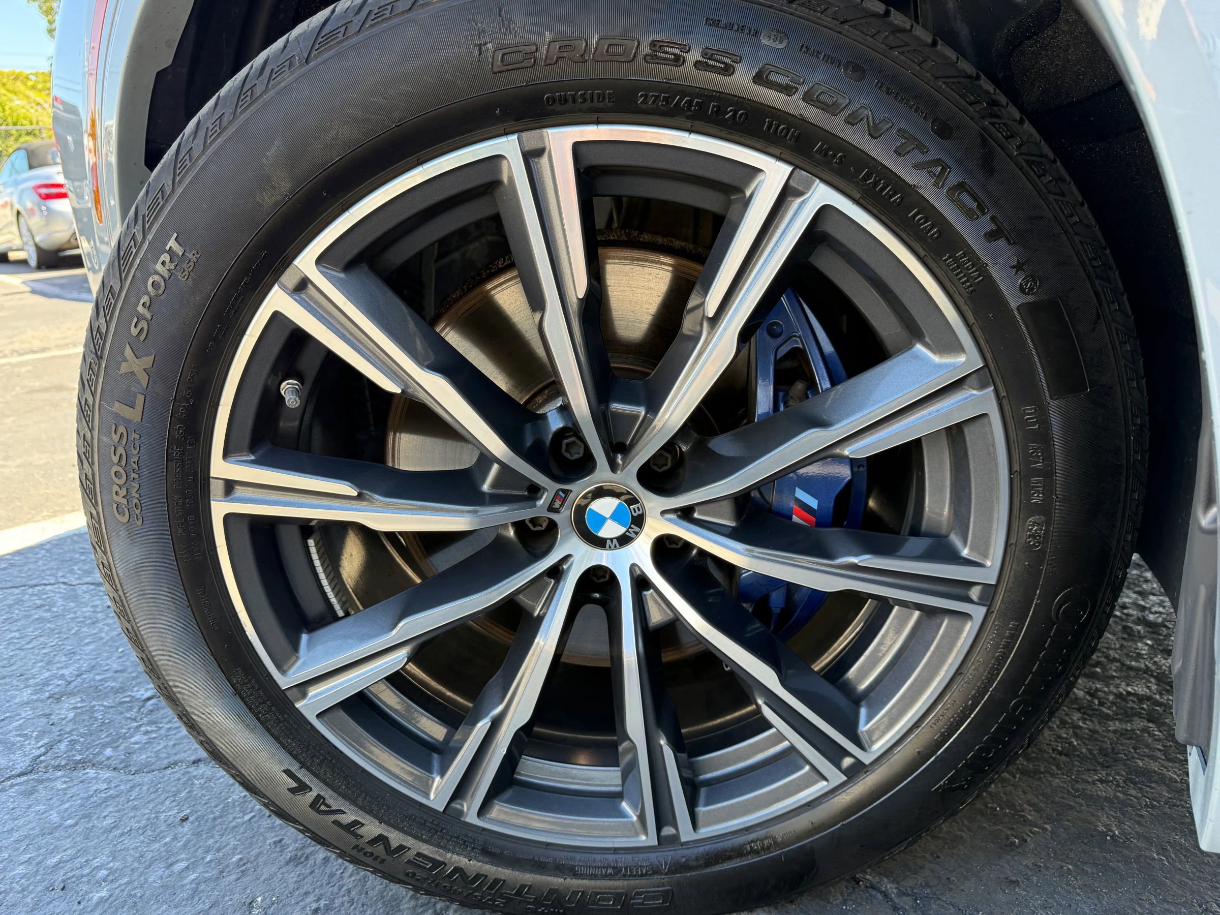 Used 2024 BMW X5 xDrive40i w/ M Sport Package image 49