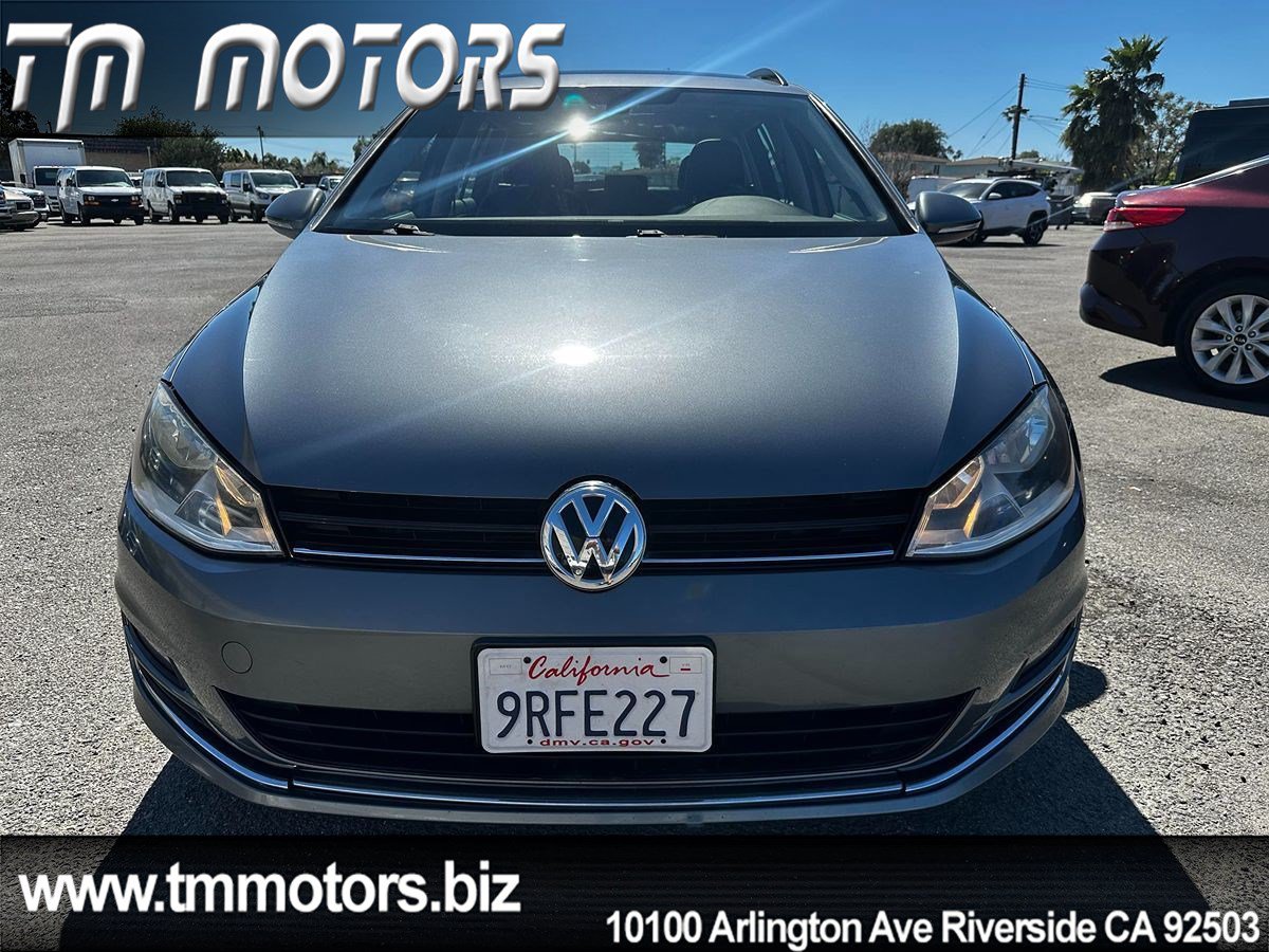 Used 2015 Volkswagen Golf SE FWD image 2