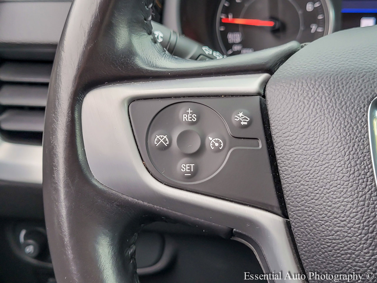 Used 2020 GMC Terrain SLE w/ Driver Convenience Package image 14