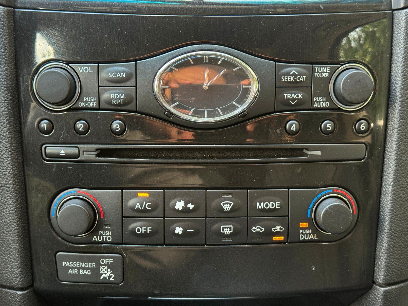 Used 2014 INFINITI QX70 2WD w/ Premium Package image 30