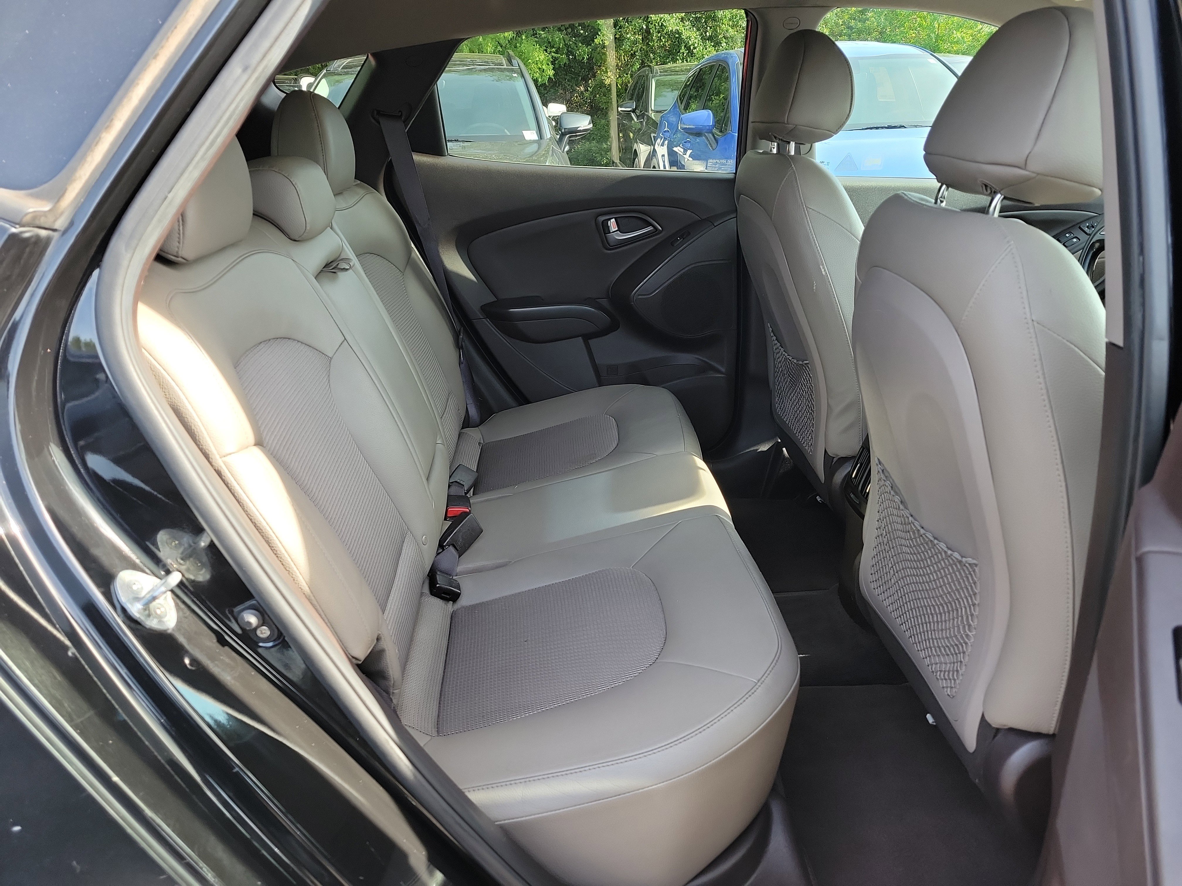 Used 2015 Hyundai Tucson SE AWD/4WD image 12
