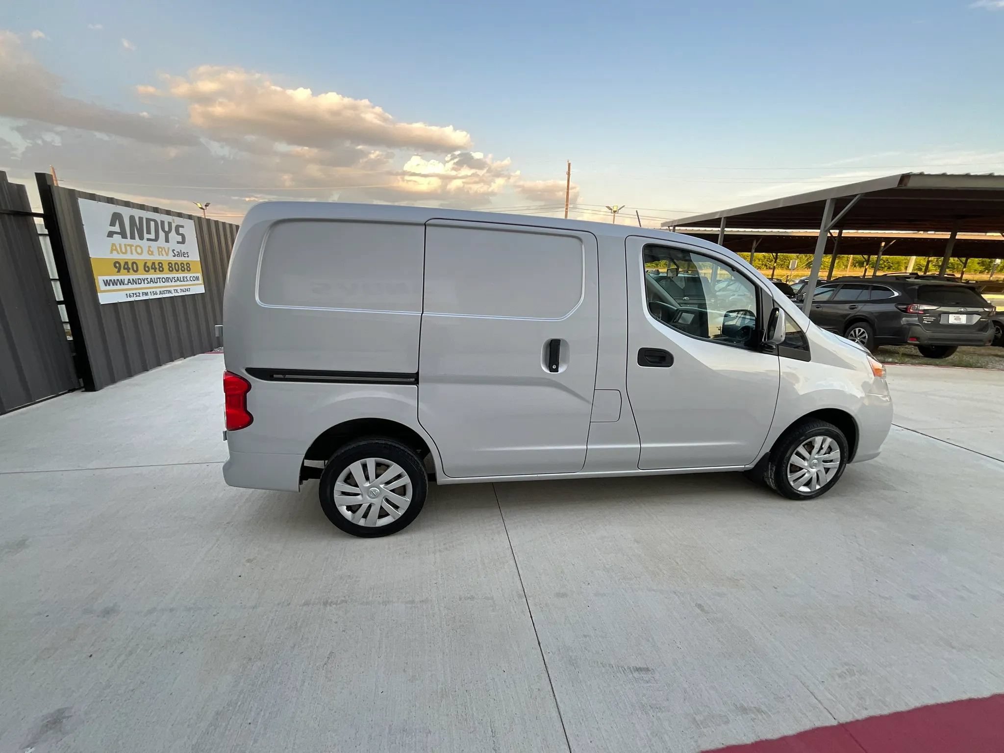 Used 2020 Nissan NV200 SV FWD image 18