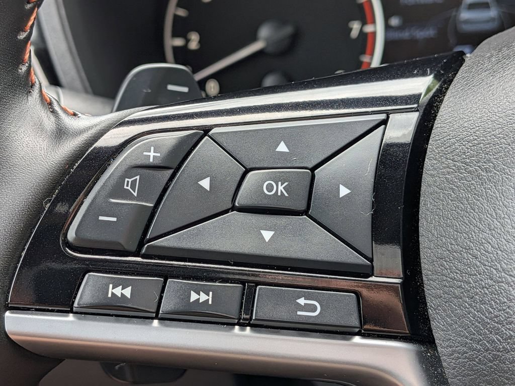 Used 2025 Nissan Altima 2.5 SR w/ SR Premium Package FWD image 14