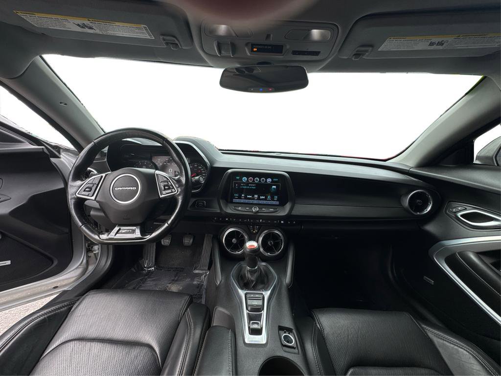 Used 2017 Chevrolet Camaro SS image 13