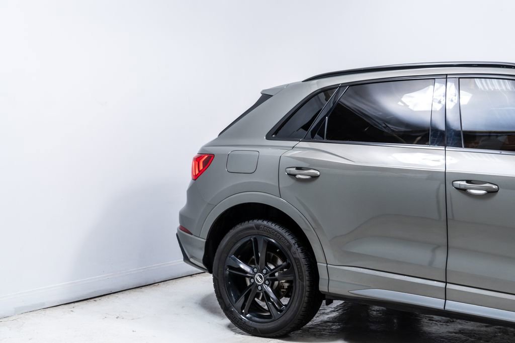 Used 2022 Audi Q3 2.0T Premium Plus w/ Premium Plus Package AWD/4WD image 11