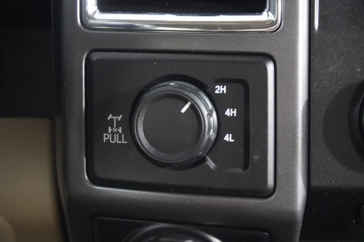 Used 2017 Ford F150 XLT w/ Equipment Group 301A Mid AWD/4WD image 23