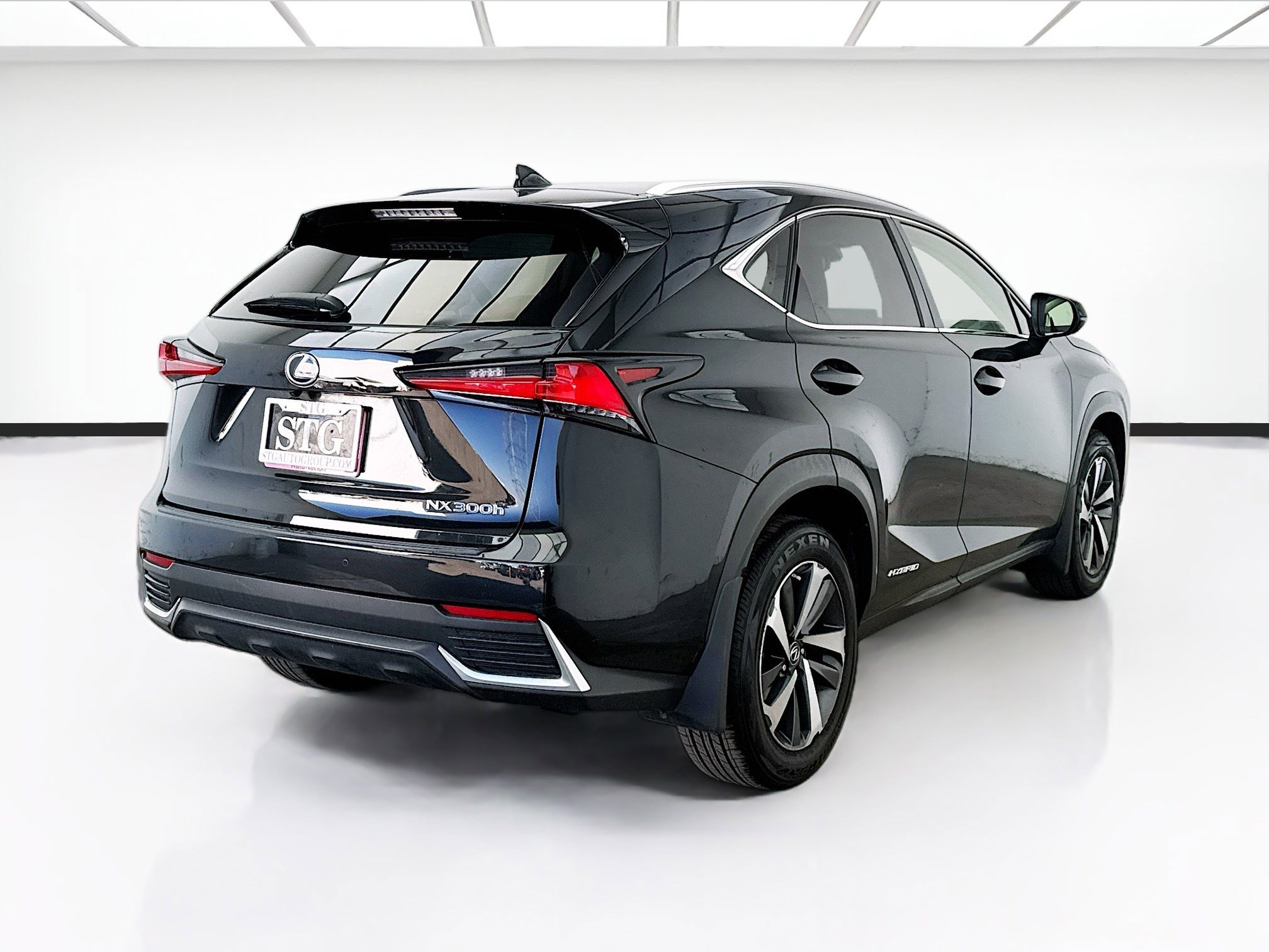 Used 2020 Lexus NX 300h AWD w/ Premium Package image 4