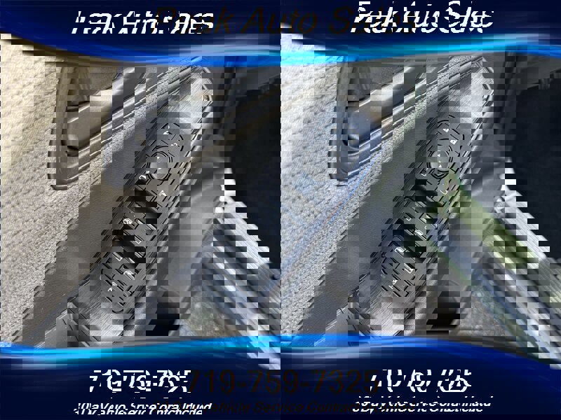 Used 2023 Nissan Rogue S image 13