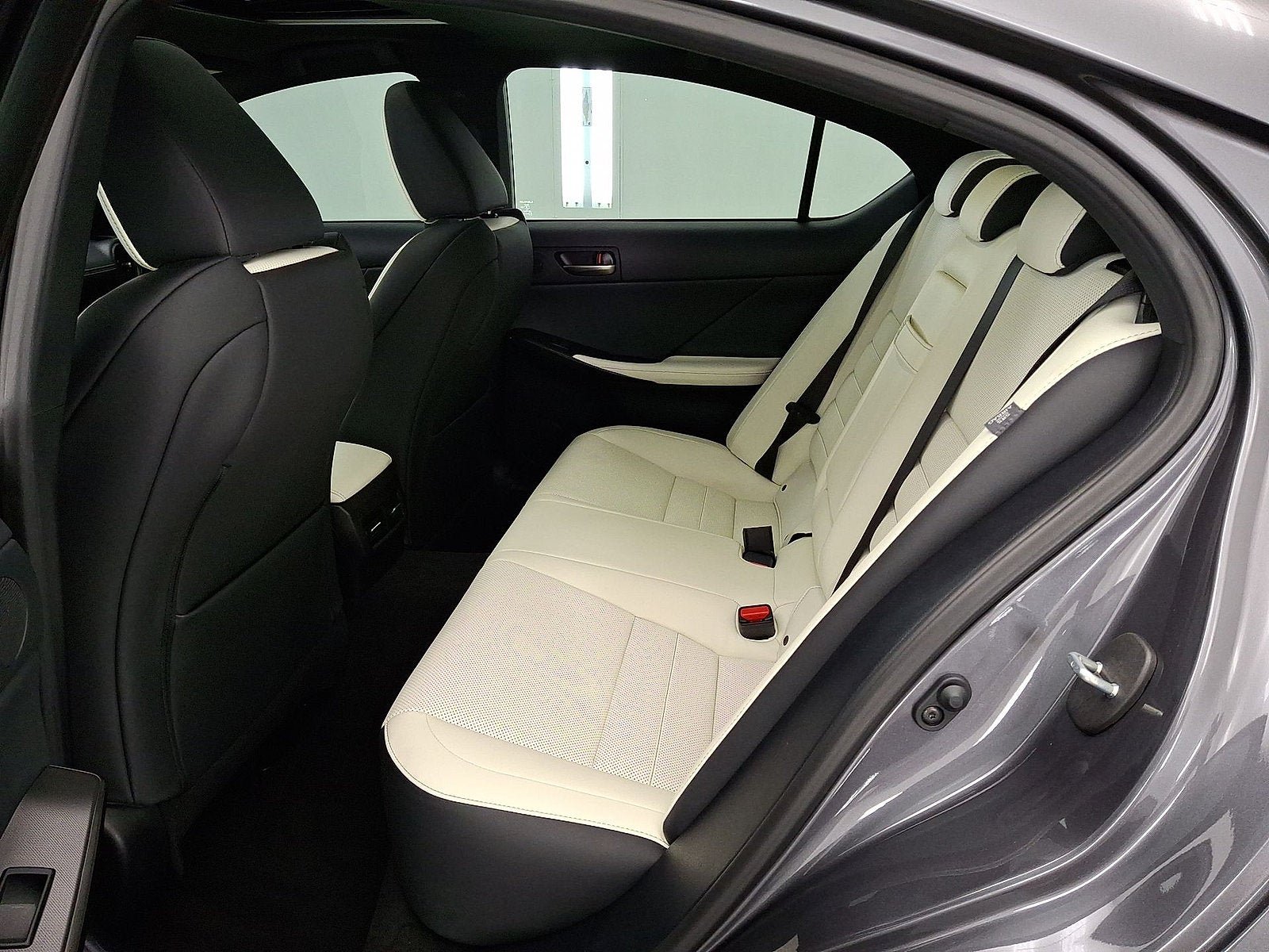 Used 2025 Lexus IS 350 F Sport AWD/4WD image 12