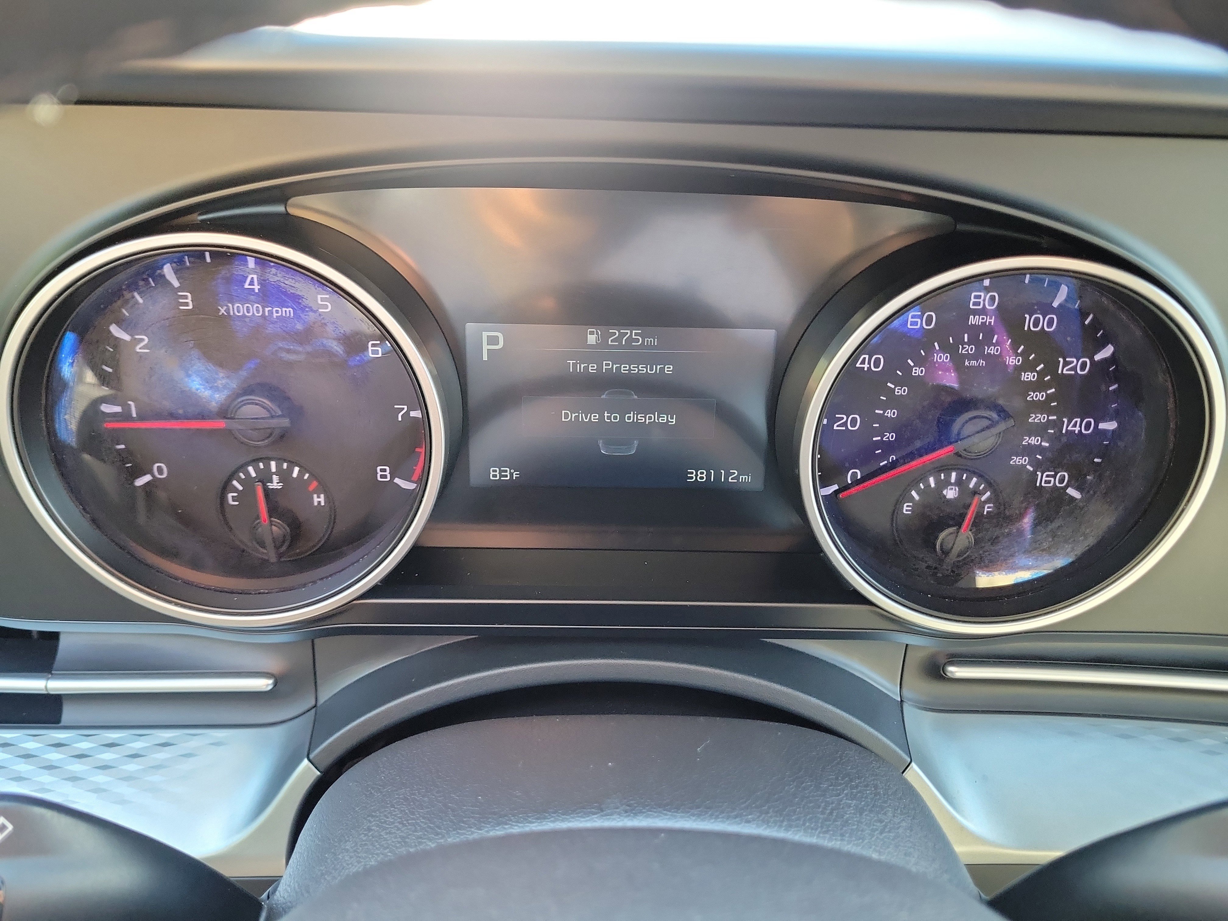 Used 2024 Kia Carnival LX FWD image 25