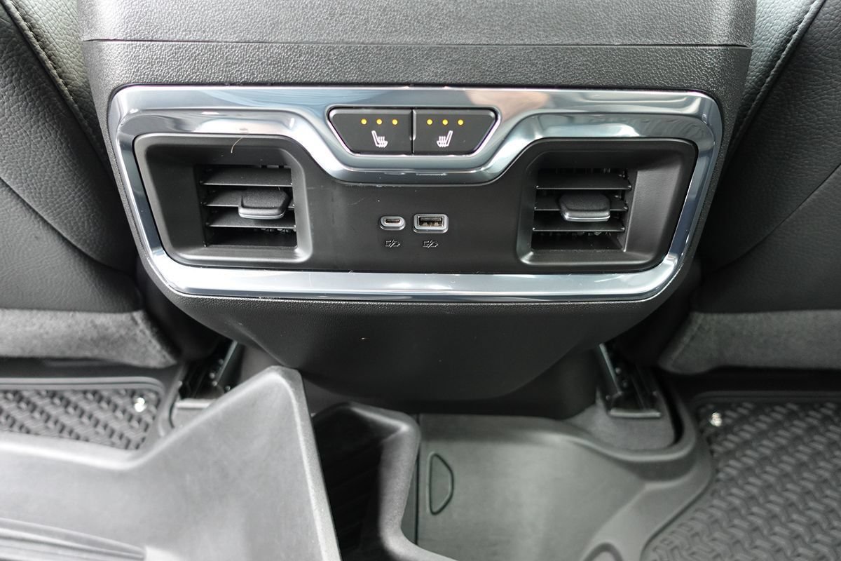 Used 2023 GMC Sierra 1500 Denali w/ Denali Reserve Package AWD/4WD image 50