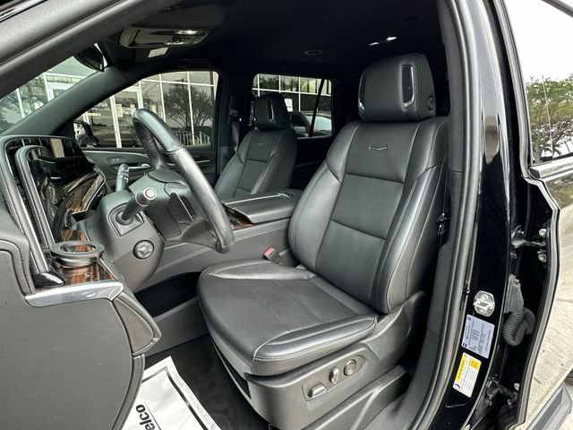 Used 2023 Cadillac Escalade Luxury image 19