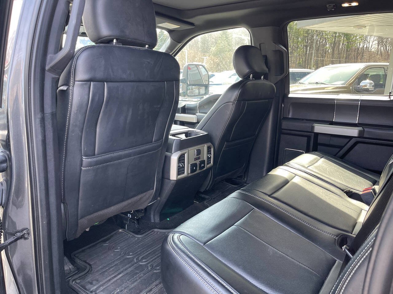 Used 2019 Ford F150 Lariat w/ Equipment Group 502A Luxury AWD/4WD image 25