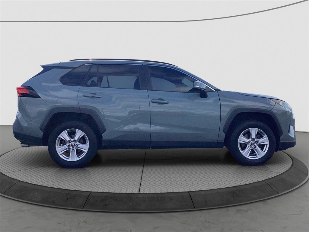Used 2020 Toyota RAV4 XLE image 8