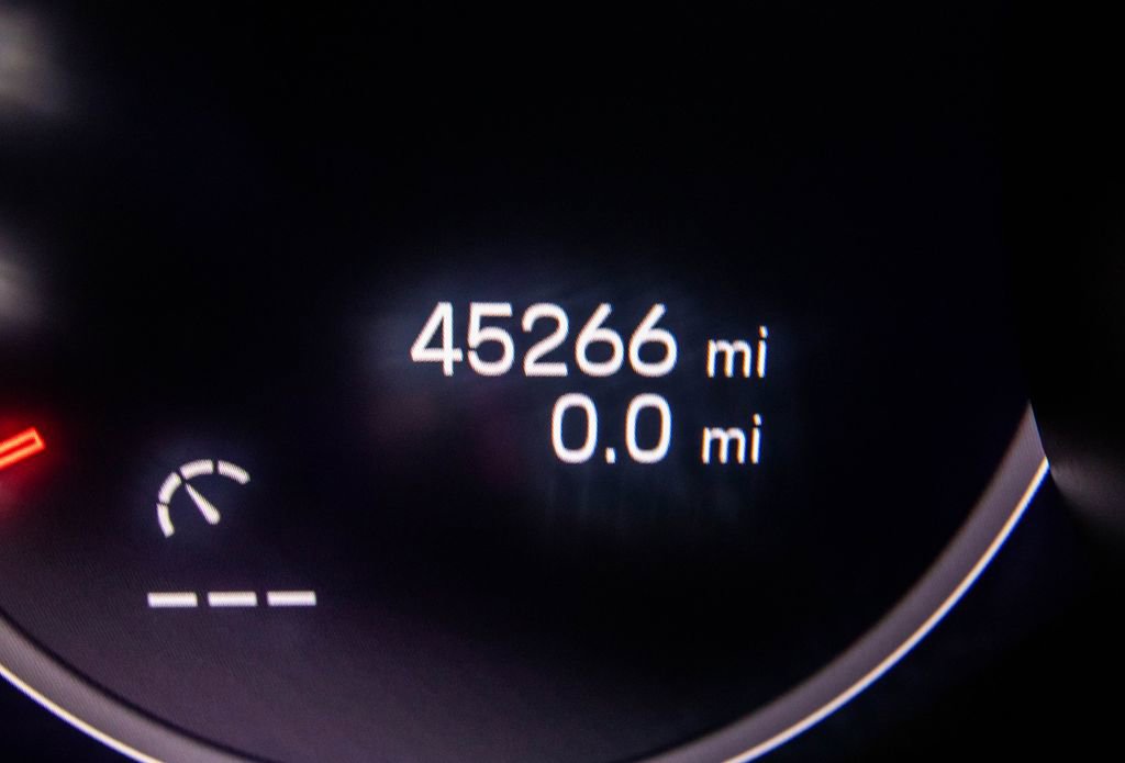 Used 2023 Porsche Cayenne image 22