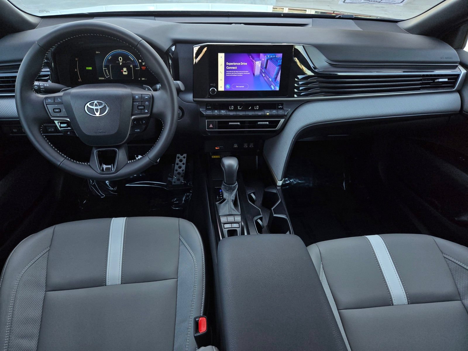 Used 2026 Toyota Camry SE AWD/4WD image 12