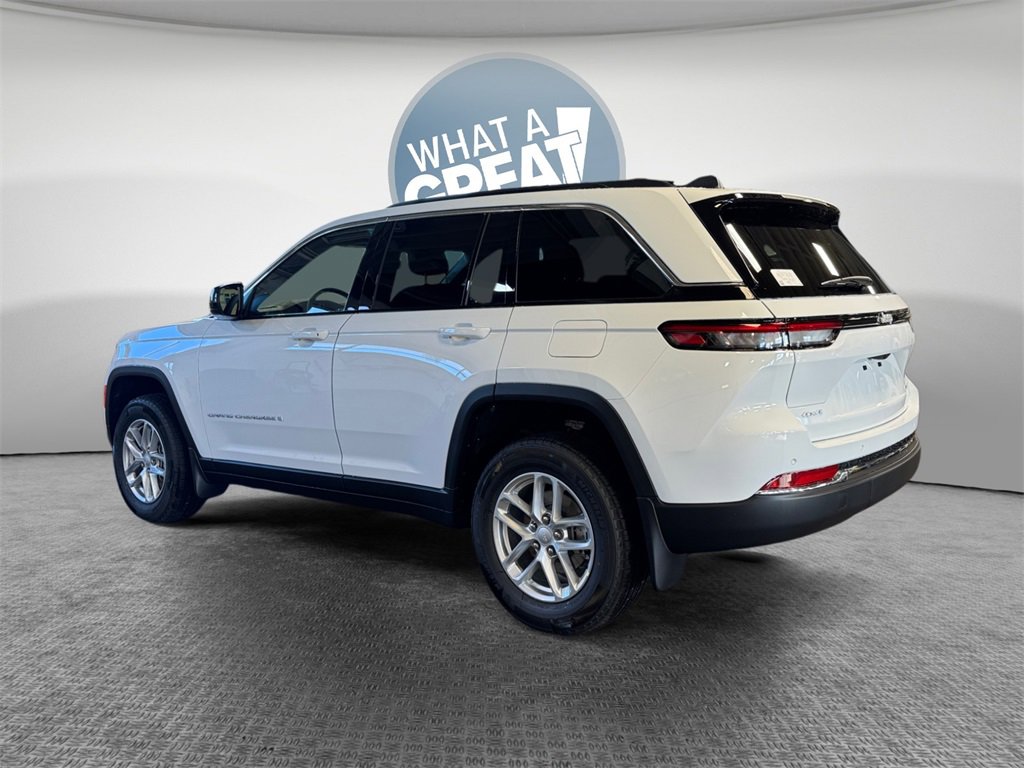 New 2025 Jeep Grand Cherokee Laredo X w/ Luxury Tech Group I image 6
