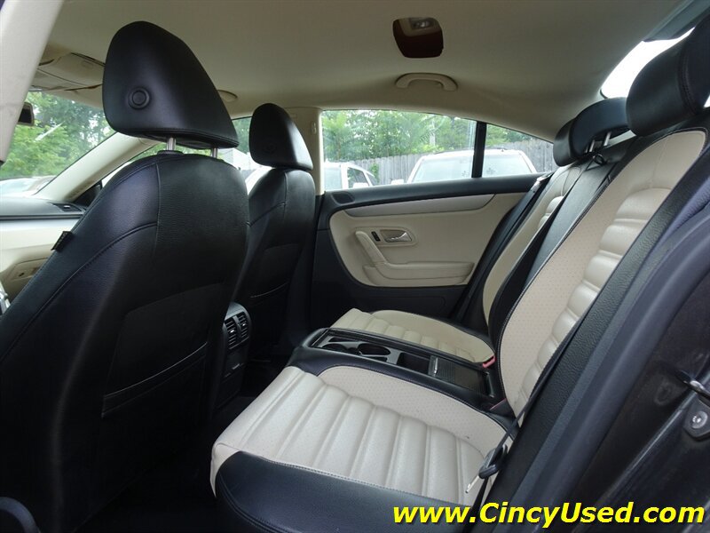 Used 2010 Volkswagen CC Sport FWD image 13
