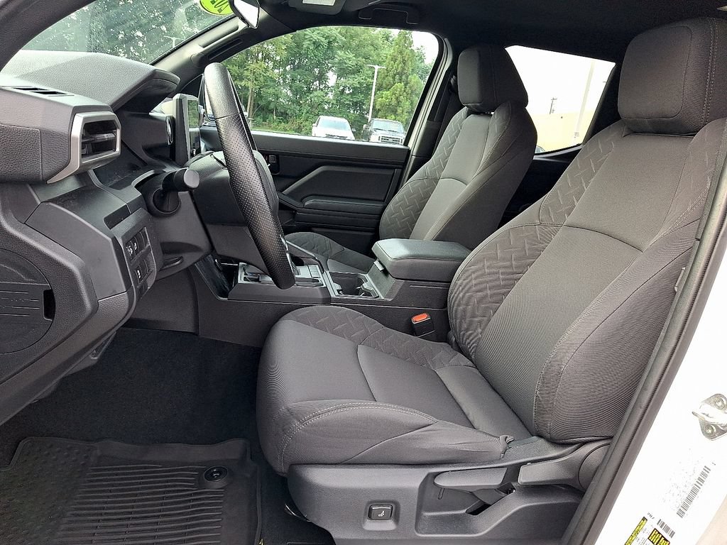 Used 2024 Toyota Tacoma SR RWD image 17