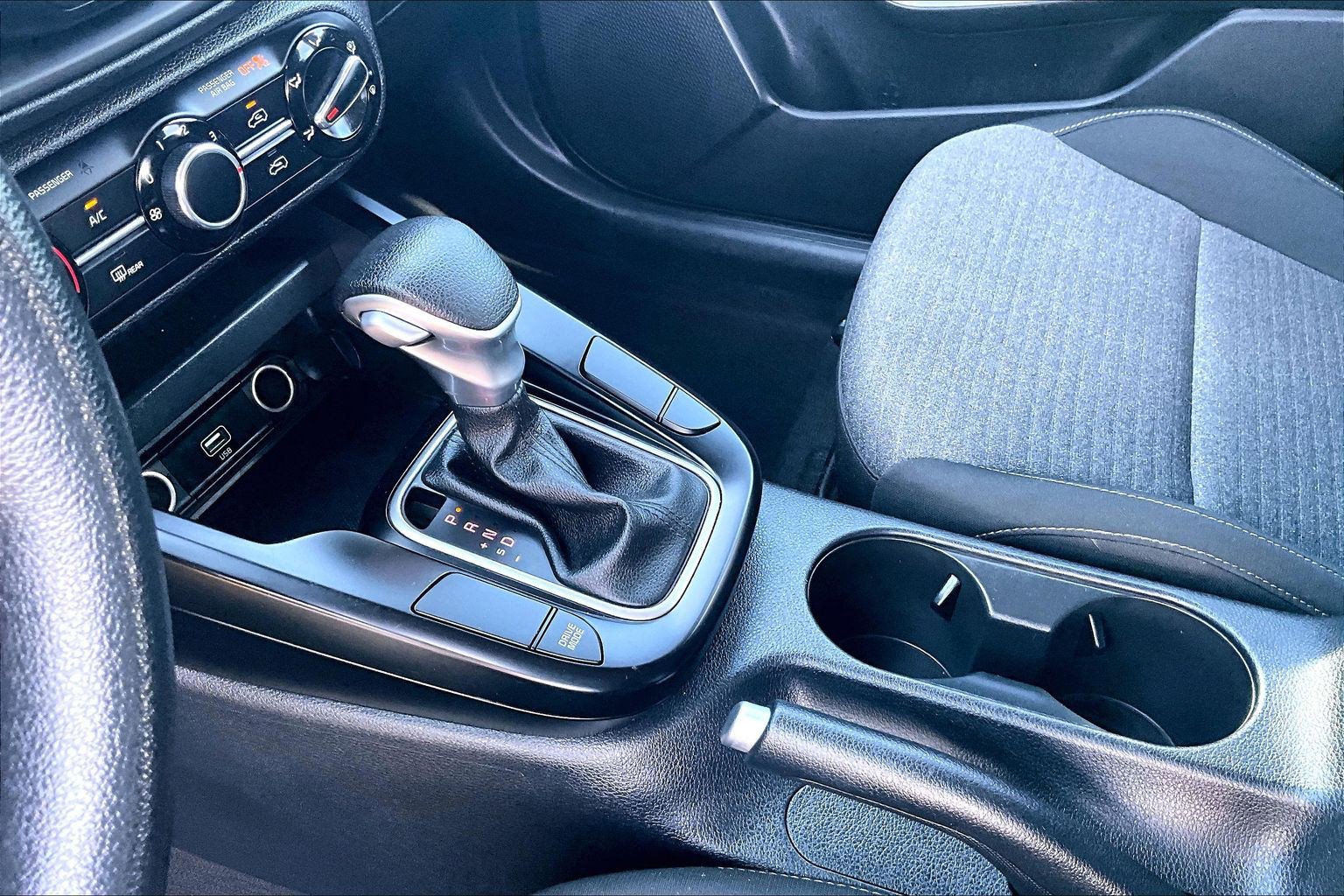 Used 2020 Kia Soul S FWD image 13