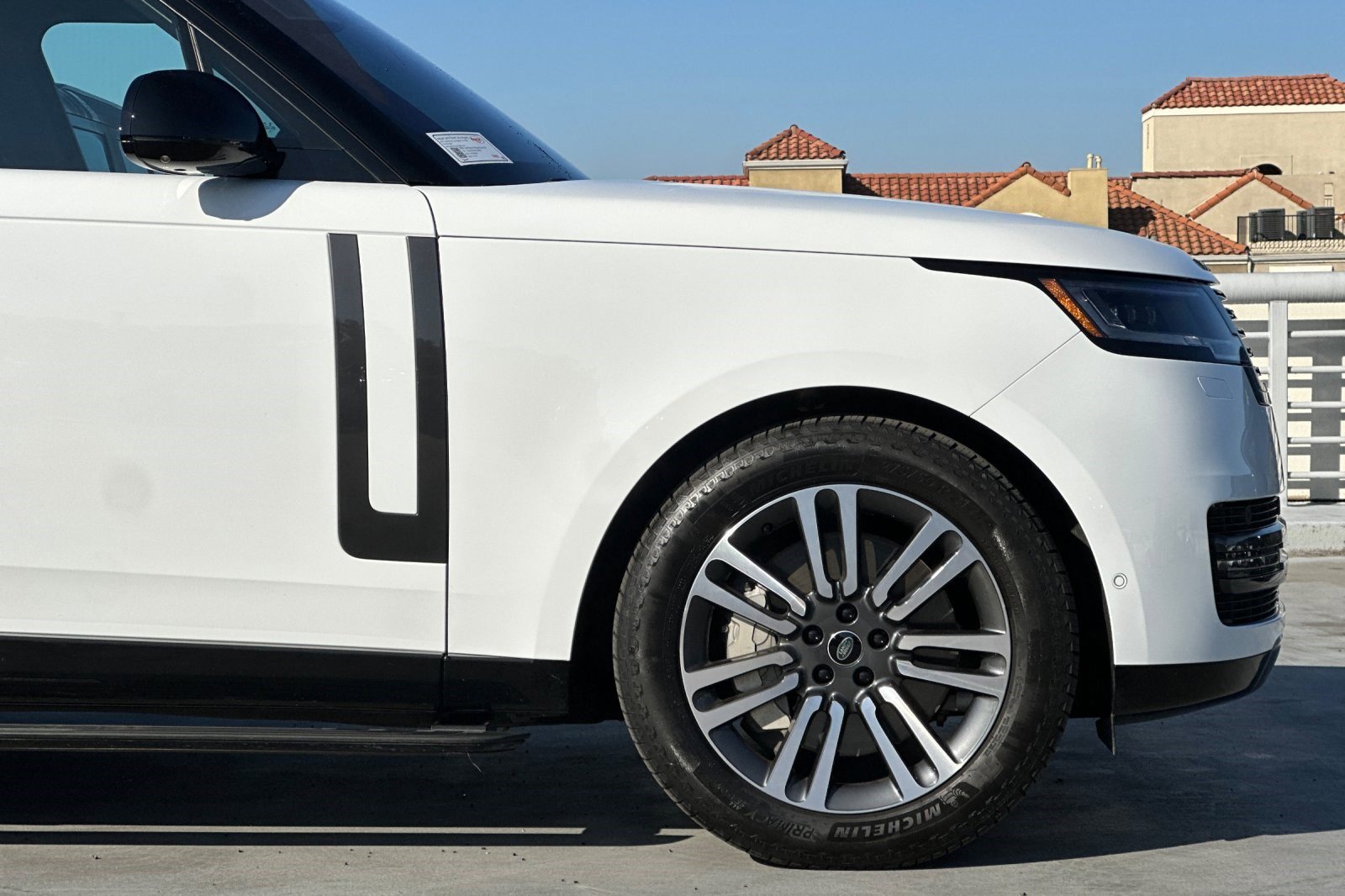 Used 2023 Land Rover Range Rover SE image 36