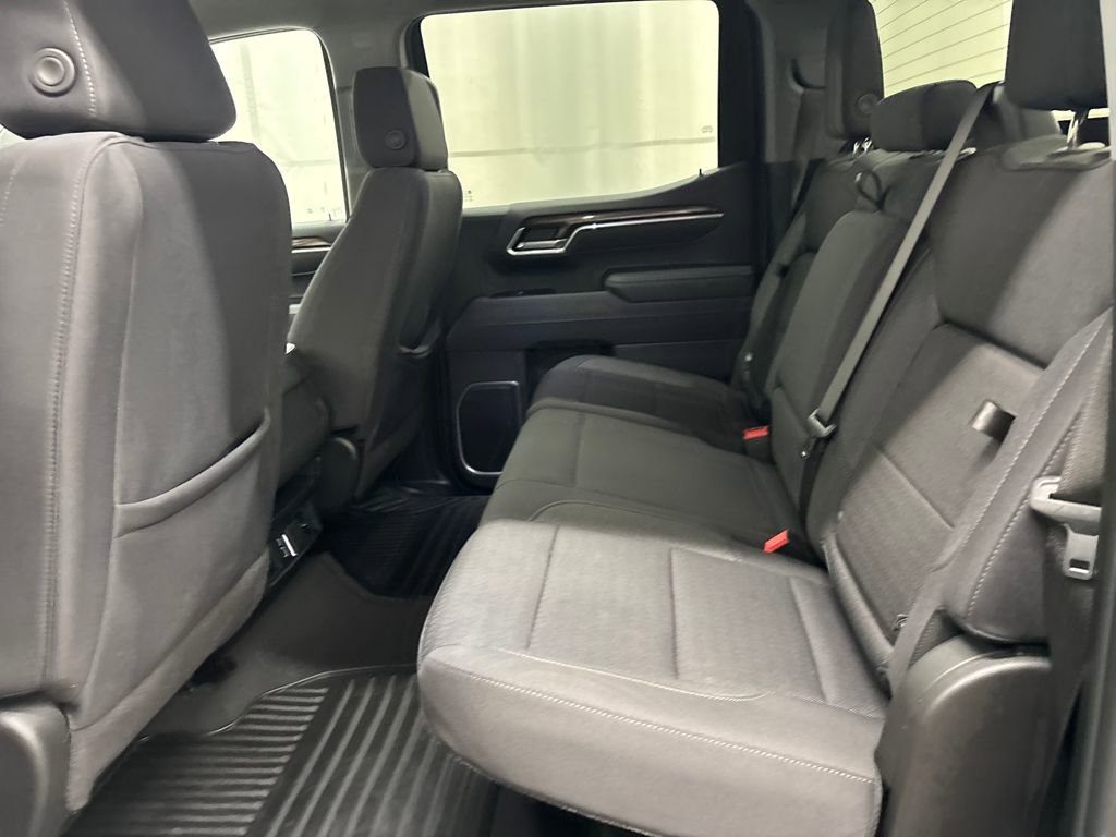 Used 2025 GMC Sierra 1500 Elevation image 25