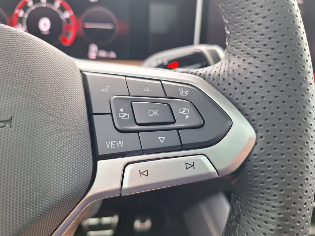 New 2026 Volkswagen Tiguan SEL R-Line image 14