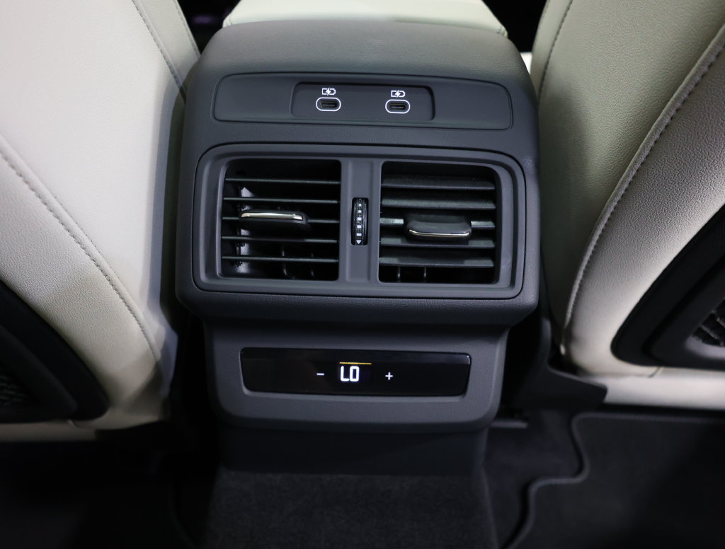 Used 2025 Audi Q5 Premium w/ Convenience Package AWD/4WD image 25
