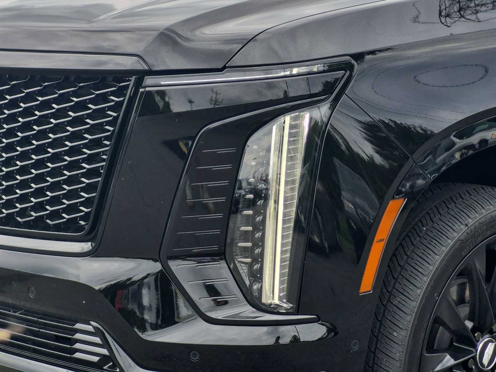 Used 2025 Cadillac Escalade Sport Platinum w/ LPO, ONYX Package AWD/4WD image 11