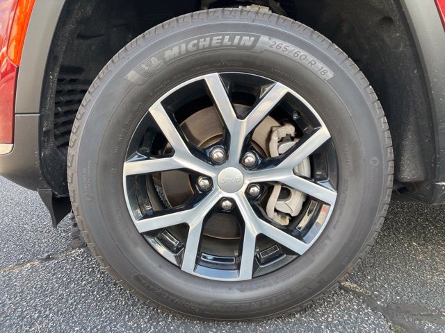Used 2025 Jeep Grand Cherokee L Limited w/ Trailer Tow Package AWD/4WD image 22