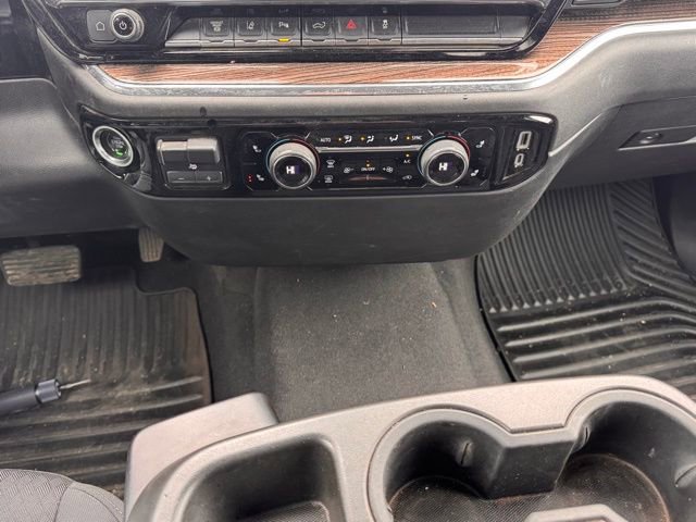 Used 2024 Chevrolet Silverado 3500 LT w/ Safety Package image 17