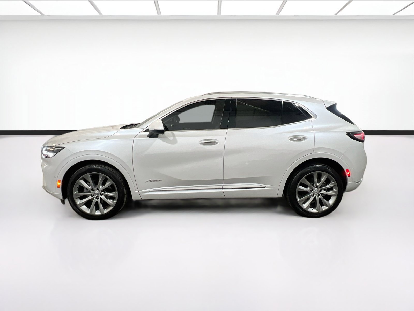 Used 2023 Buick Envision Avenir AWD/4WD image 25