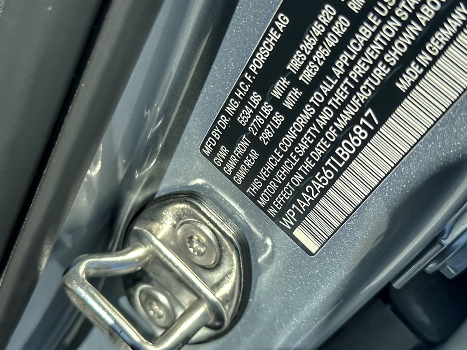 Certified 2026 Porsche Macan AWD/4WD image 27