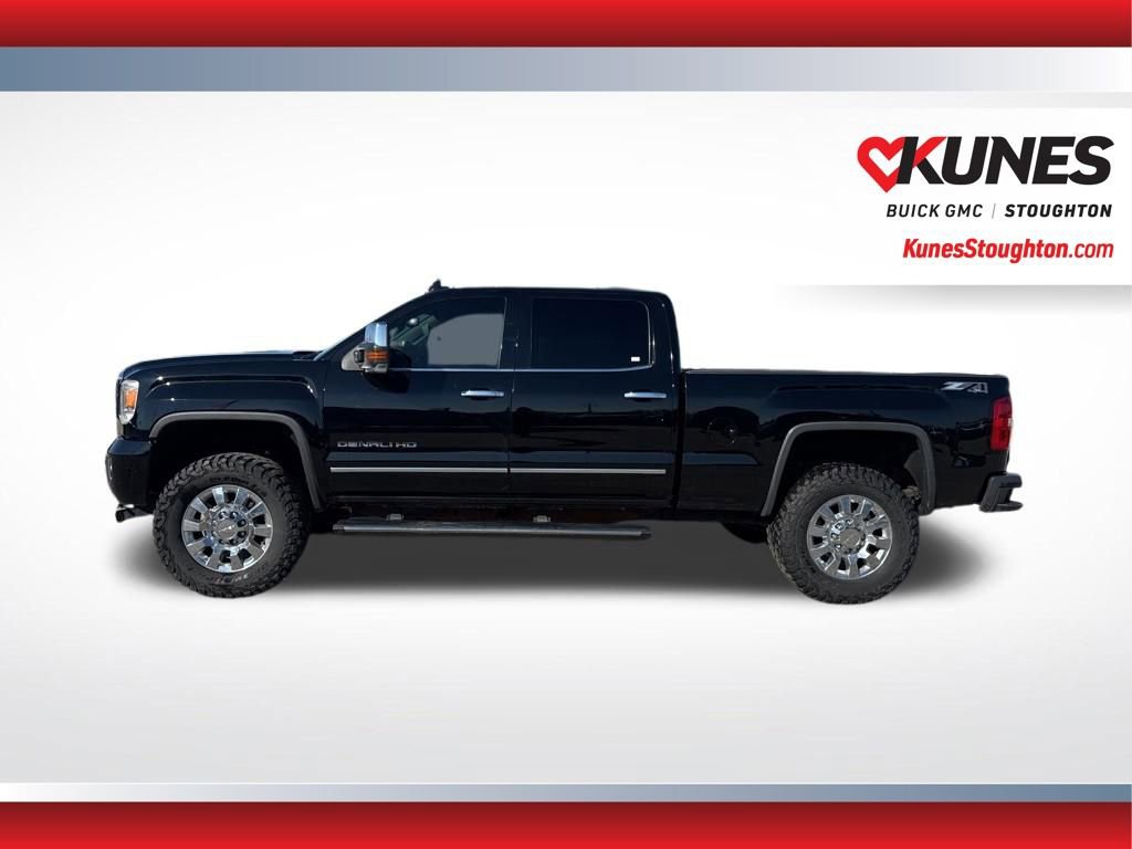 Used 2015 GMC Sierra 2500 Denali w/ Driver Alert Package image 6