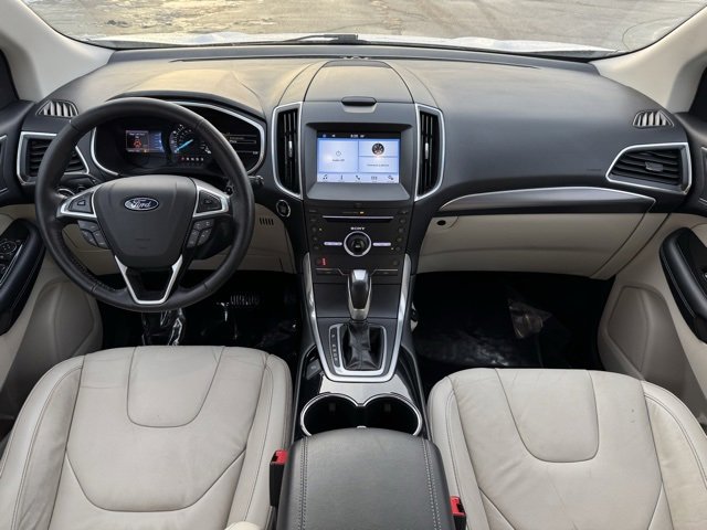 Used 2016 Ford Edge Titanium image 7