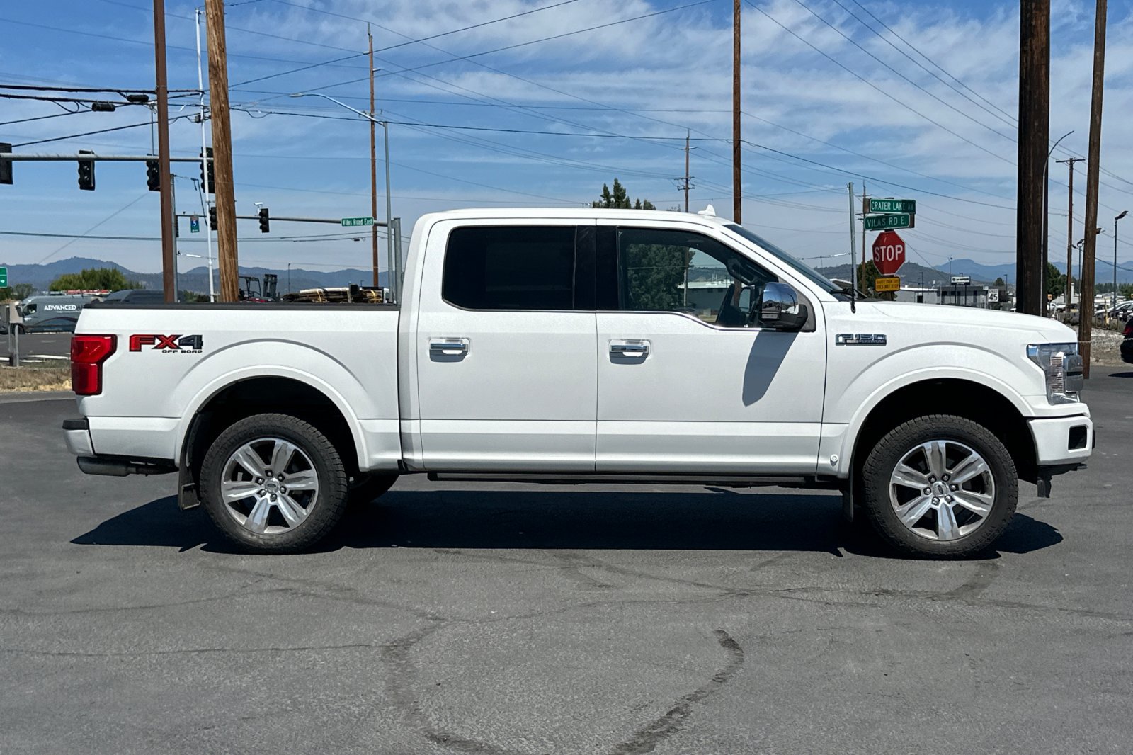 Used 2020 Ford F150 Platinum w/ Technology Package AWD/4WD image 3
