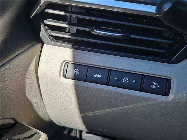 Used 2023 Nissan Altima 2.5 SL FWD image 16