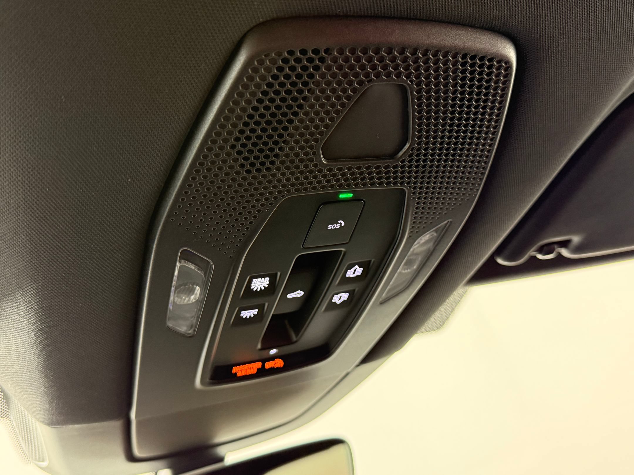 Certified 2026 Porsche Macan Electric RWD image 27