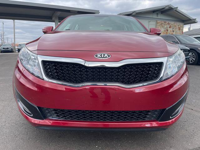 Used 2012 Kia Optima EX w/ Premium Pkg image 2