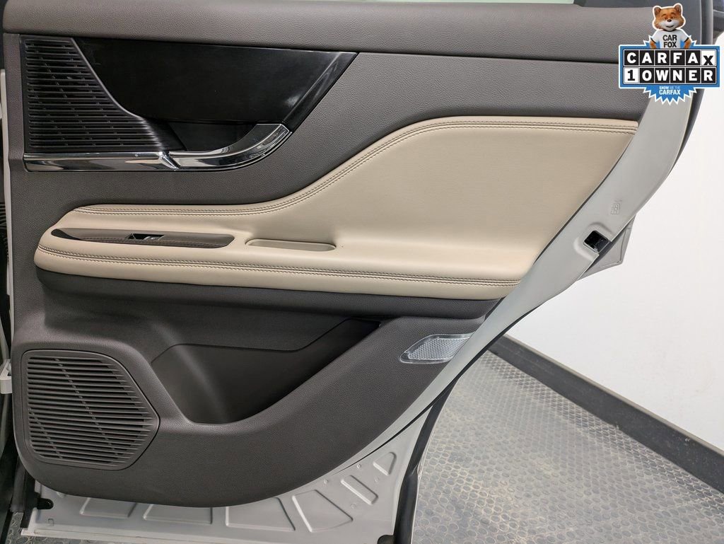 Certified 2022 Lincoln Corsair AWD w/ Equipment Group 101A image 25