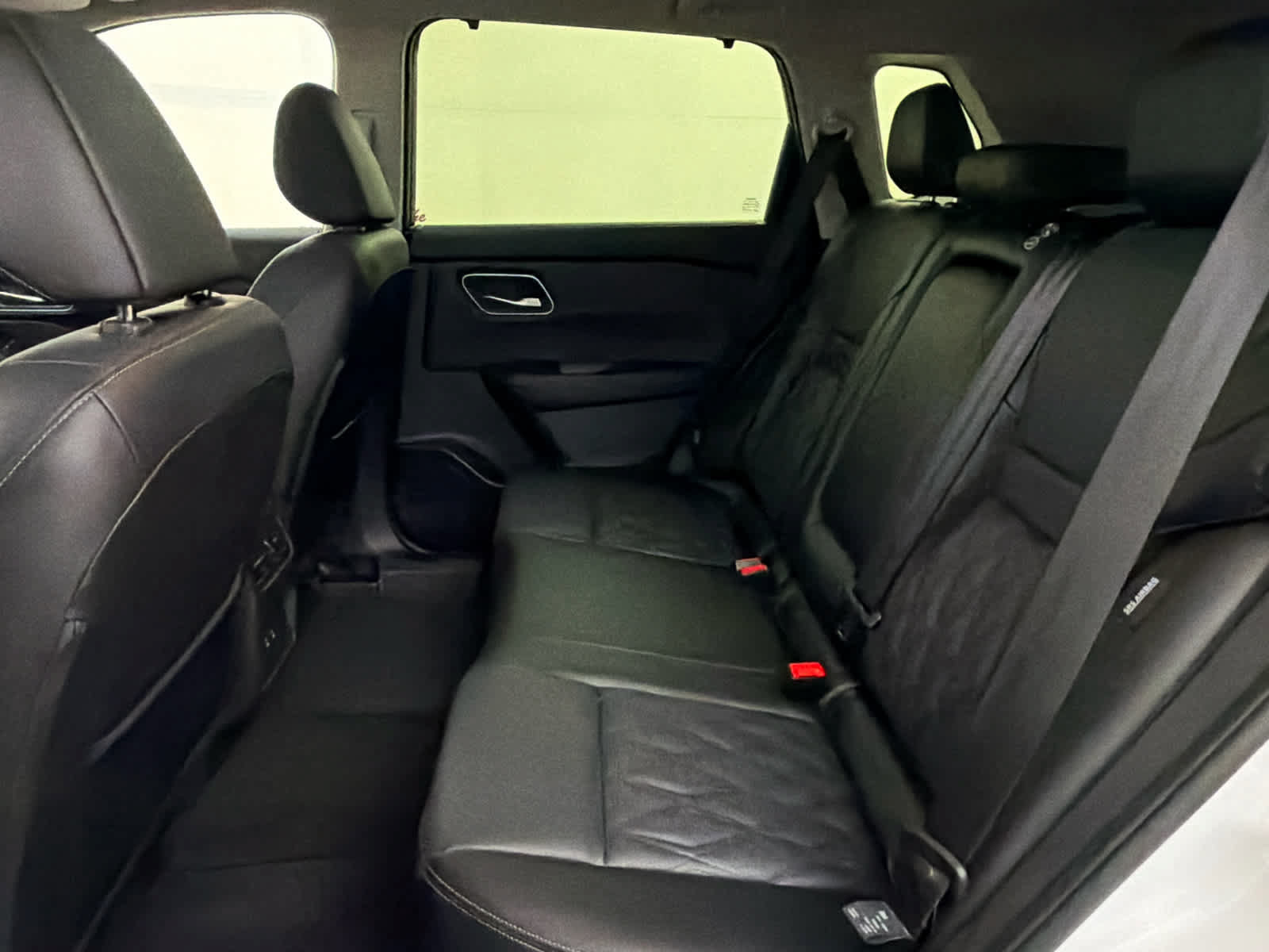 Certified 2026 Nissan Rogue Platinum AWD/4WD image 16