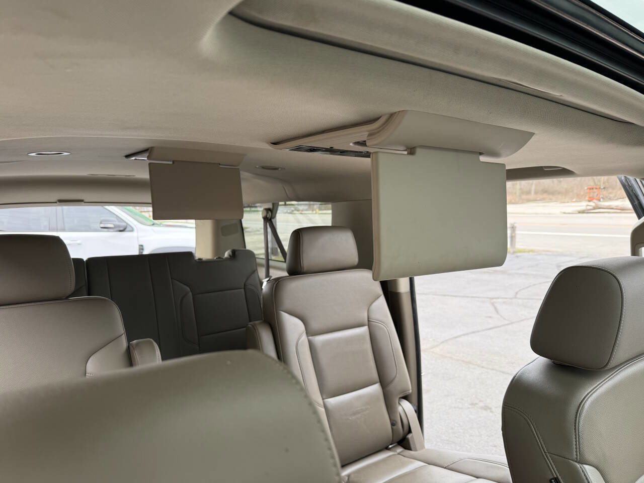 Used 2019 GMC Yukon XL SLT w/ Premium Edition AWD/4WD image 72