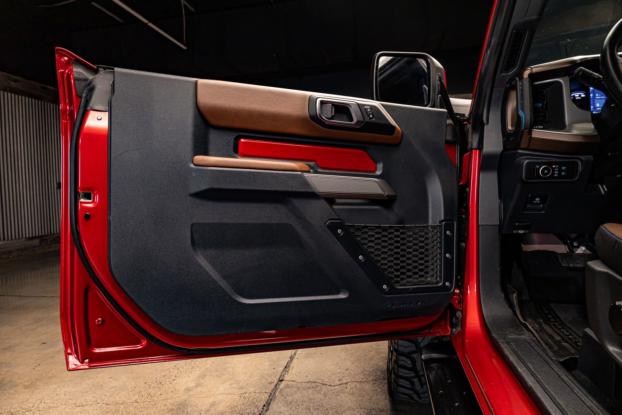 Used 2021 Ford Bronco Outer Banks image 22